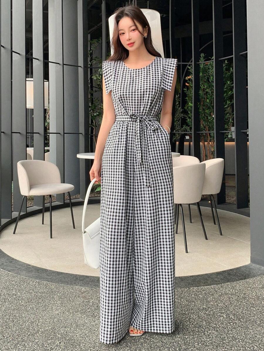 DAZY Bộ đồ liền thân kẻ sọc thắt lưng cho nữ, quần yếm xếp nếp cho nữ - Đen và trắng - Xem 1