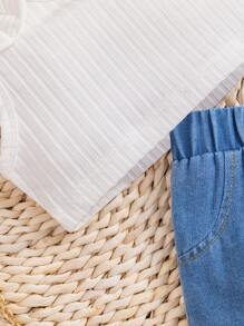 SHEIN 2pcs/Set Baby Girls' Bow Knot White Cami Top And Light Washed Ripped Double-Layers Tulle Denim Pants For Spring/Summer