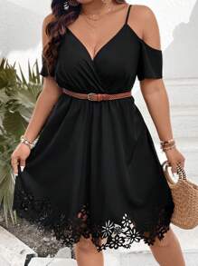 SHEIN Clasi 大尺碼女士露肩連衣裙，燒痕邊設計