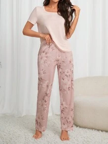 Dream Adore Women's Round Neck Short Sleeve T-Shirt And Floral Print Pants Pajama Set - Multicolor - View 4