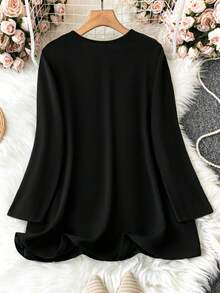 SHEIN LUNE Plus Size Color Block Embroidered Floral Long Sleeve T-Shirt - Black - View 2