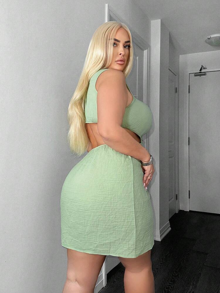 Plus Size Solid Color Hollow Out Waist Cotton Dress