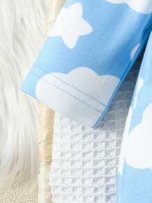 SHEIN 嬰兒女童雲朵卡通紋足部連體睡衣 - 白色 - 查看 3