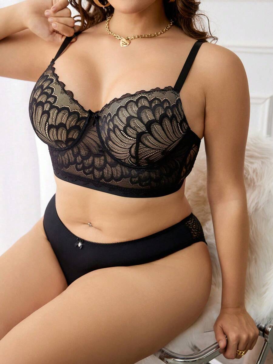 Black Sheer Lace Plus Size Crop Bra Elegant Knitted Fabric Medium Stretch