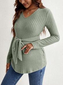 SHEIN Maternidad Camiseta tejida de canalé con cinturón - Verde militar - Ver 1