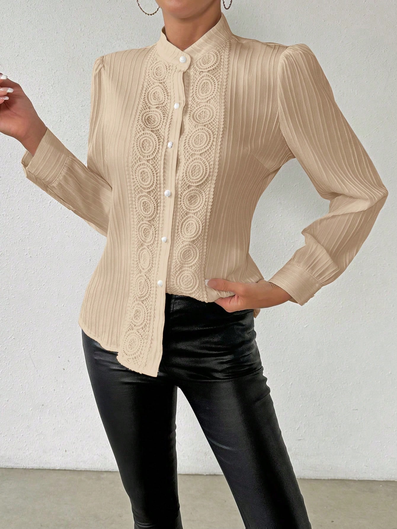 RosyDaze قميص بأكمام طويلة بنقوش من الدانتيل ،ملاب...