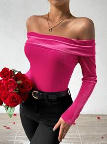 SHEIN Privé 玫瑰絲絨露肩女款 T 卹 - 玫紅色 - 查看 6