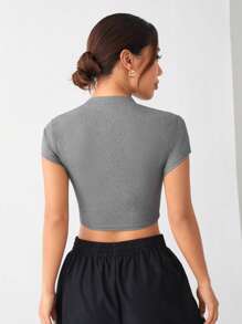 Yoga Basic 女士短袖露脐t恤 - 深灰色 - 查看 3