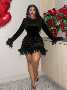 Slaydiva 大尺碼毛絨袖口和下擺修身連身裙