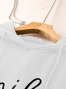 SHEIN LUNE 大码卫衣，带袋鼠口袋，印有字母和爱心图案。 - 白色 - 查看 3