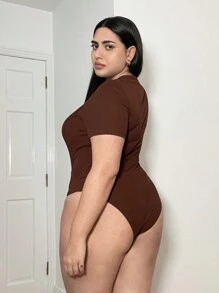 SHEIN Essnce Plus Size Women's Casual Short Sleeve Bodysuit With Square Neckline, Fashionable And Perfect For Spring And Summer - Brown - View 2