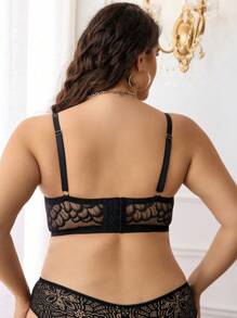Black Sheer Lace Plus Size Crop Bra Elegant Knitted Fabric Medium Stretch