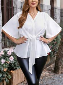 SHEIN Clasi 大尺碼女士打結前扣鈴袖上衣