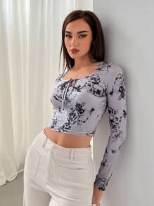 SHEIN Privé Floral Printed Slim Fit T-Shirt - Black and White - View 3