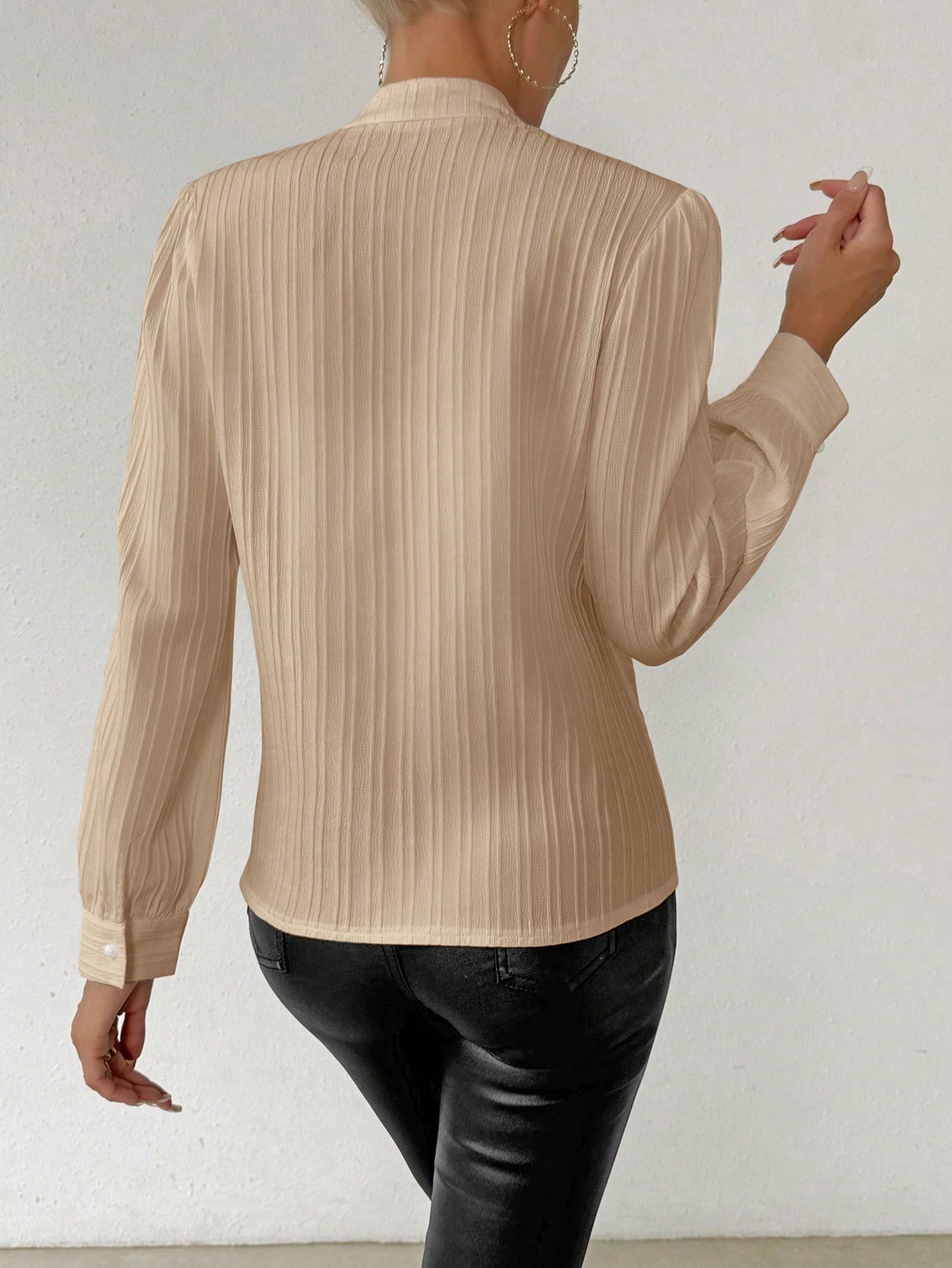 RosyDaze قميص بأكمام طويلة بنقوش من الدانتيل ،ملاب...