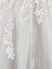 Contrast Embroidery Mesh Tube Wedding Dress Elegant Bridal Dress, Bride