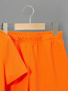 SHEIN Tween Boys' Comfortable Casual Solid Color Patch Detail Two Piece Set - Orange - View 3