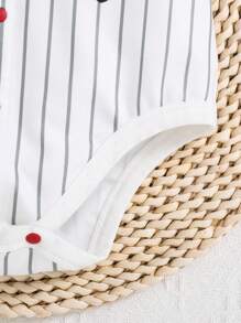 SHEIN Unisex Baby Letter Print Color Block Short Sleeve Bodysuit With Shoulder Detail - Red and White - View 7