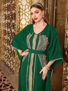 Al Najma 女式水溶蕾絲拼接蝙蝠袖浴袍,配腰帶 - 墨綠色 - 查看 1