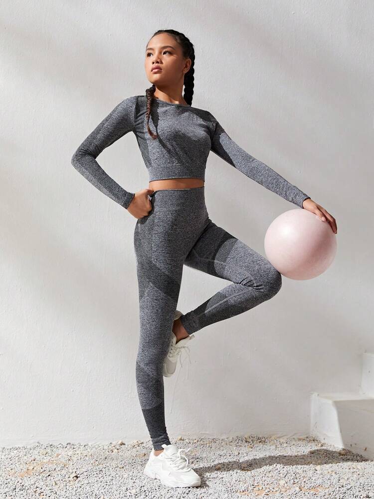 Teenage Girls' Seamless Jacquard T-Shirt And Pants Sports Set