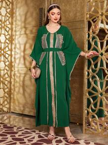 Al Najma 女式水溶蕾絲拼接蝙蝠袖浴袍,配腰帶 - 墨綠色 - 查看 4