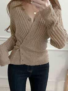 DAZY 女士修身斜紋釦領優雅針織衫 - 卡其色 - 查看 4