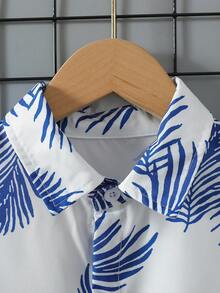 SHEIN Cậu bé Tween Bản in lá Ngắn tay Áo sơ mi Và Bộ quần short - Nhiều màu - Xem 4