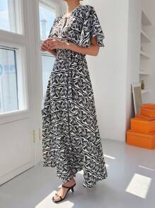 DAZY Women's Printed V-Neck Waist-Cinching A-Line Dress - Black - View 3