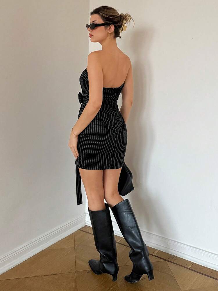 Women Striped Strapless Dress With 3d Flower Decorations For Valentine's Day