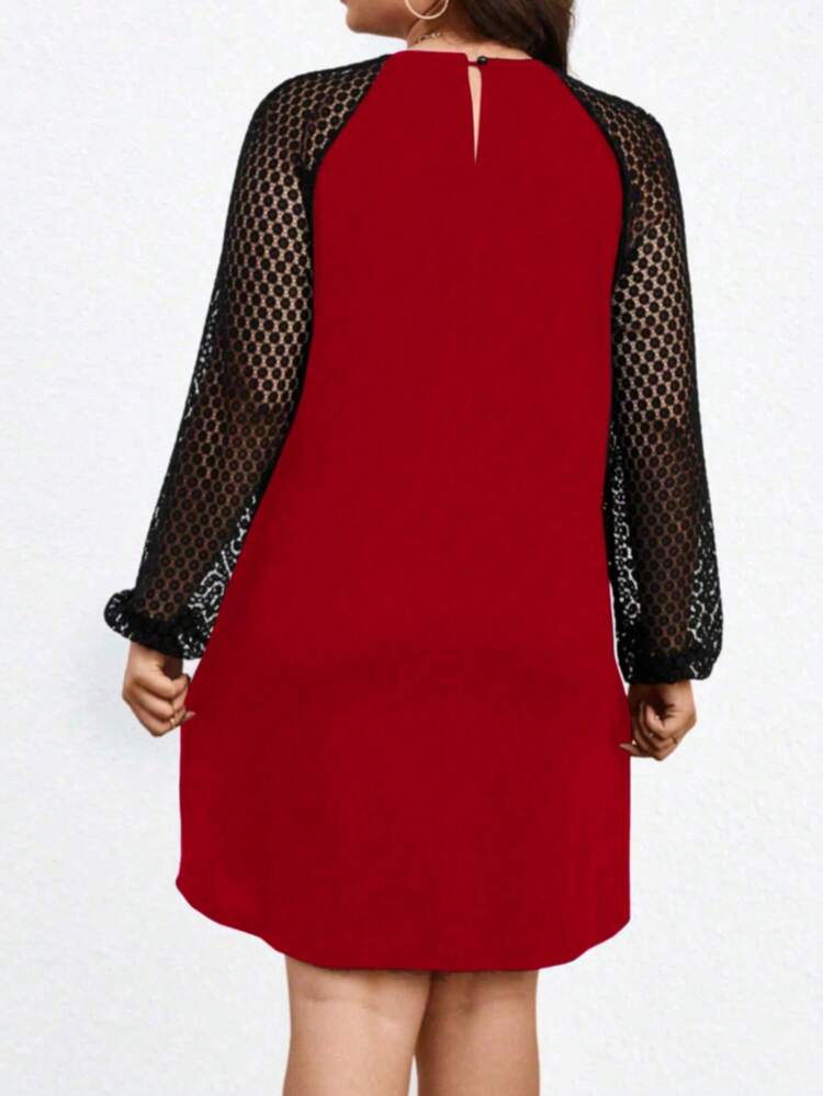 Plus Size Color Block Lace Trimmed Long Sleeve Dress