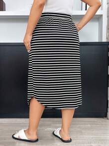 SHEIN Essnce Plus Size Women's Spring And Summer New Fashion Casual Curved Hem Striped Straight Skirt - Black and White - View 2
