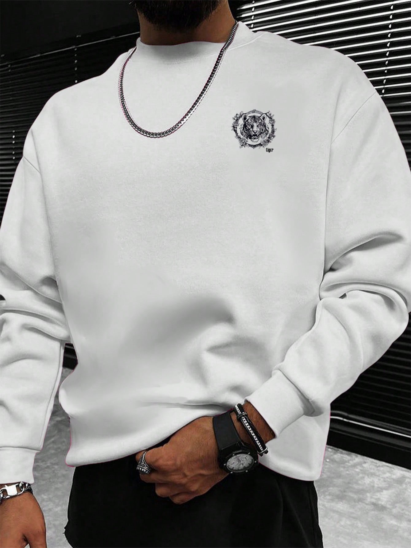Pull Homme Roshi's Gym MoonWorks – Col Rond, Coton, Noir/navy, Dragon Ball