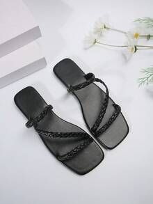 New Style Women'S Fashion Braided Belt Black Flat Sandals - Black - View 3