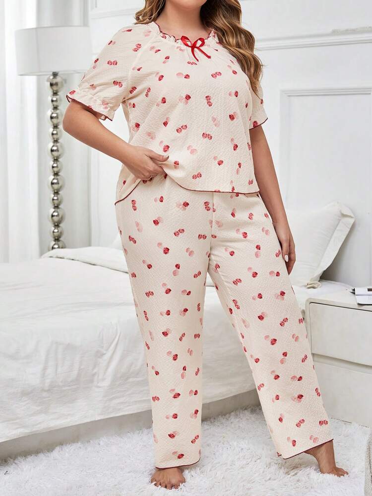 Plus Size Heart Print Pajamas Set
