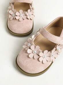 女嬰秋季舒適戶外平底鞋可愛學步鞋