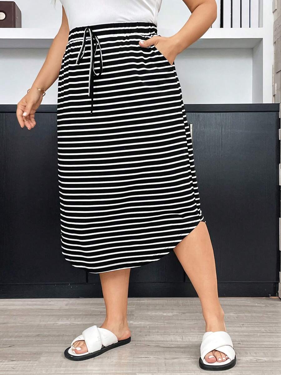 SHEIN Essnce Plus Size Women's Spring And Summer New Fashion Casual Curved Hem Striped Straight Skirt - Black and White - View 1
