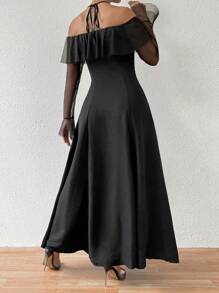 Chiquease 不对称露肩优雅网眼连衣裙，配有收腰细节，超长女士服装 - 黑色 - 查看 2