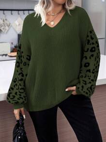 SHEIN LUNE Women's Plus Size Leopard Print Splice V-Neck Sweater - Army Green - View 4