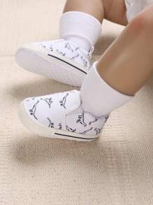 Spring & Autumn Style Anti-Slip Soft Sole Walking Shoes With Hook And Loop Buckle For 0-1 Year Old Infant