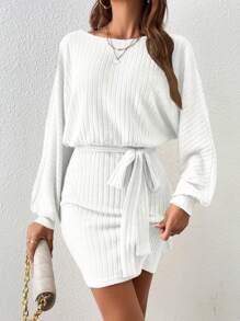 SHEIN Frenchy 純色綁紮針織蝙蝠袖連衣裙 - 白色 - 查看 3