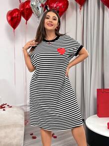 SHEIN Essnce Váy thun sọc họa tiết trái tim mùa hè cỡ lớn cho nữ - Đen và trắng - Xem 4