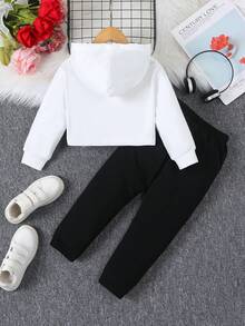 SHEIN Girls' Hooded Sweatshirt With Letter Print And Jogger Pants Set - Black - View 2