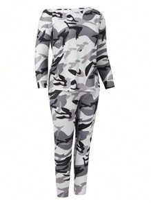 SHEIN LUNE Plus Size Women's Camouflage Print Oblique Shoulder Two Piece Set - Grey - View 4