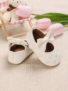 春秋款白色軟底公主鞋,心形印花和蝴蝶結設計,適用於0-1歲女嬰 - 白色 - 查看 7