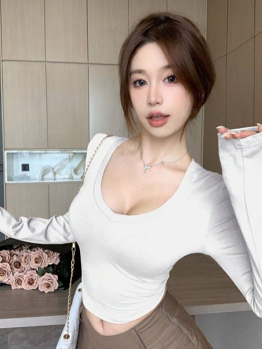 DAZY Áo thun nữ cổ tròn ôm vừa vặn màu trơn, quần áo thu dài tay cho nữ - trắng - Xem 1