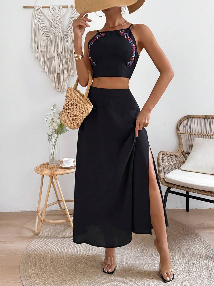 Women's Plant Embroidered Halter Vest And Skirt Two-Piece Set