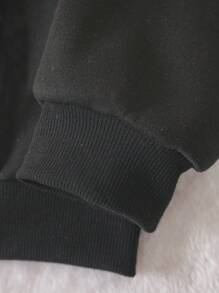 SHEIN EZwear 女式加大码卡通人物和字母印花连帽衫，带保暖内衬