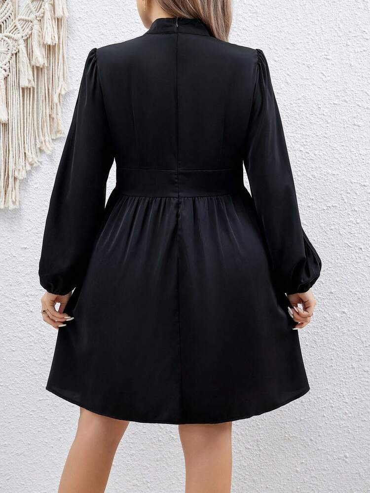 Women's Plus Size Solid Color Hollow Out Lantern Sleeve Waist-Cinching Dress