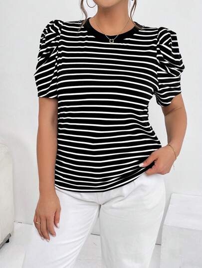 SHEIN Essnce Plus Size randig puffärm Pendling & Casual T-shirt för sommaren