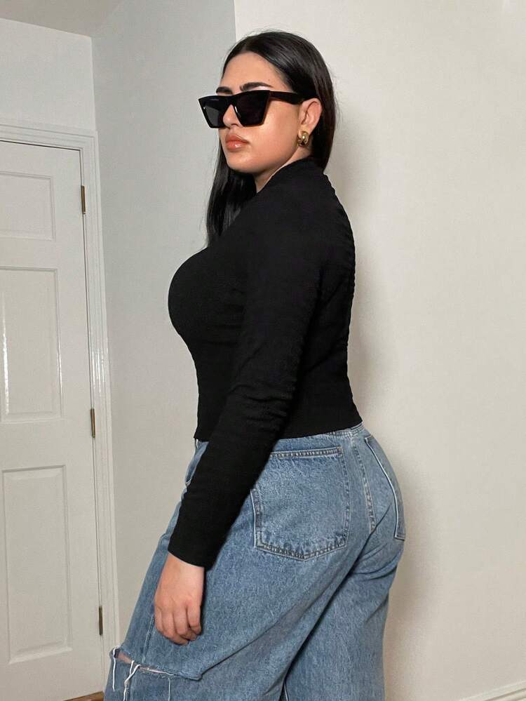 SHEIN Essnce 大尺碼女款半高領短袖上衣,設有拉鍊 - 黑色 - 查看 2